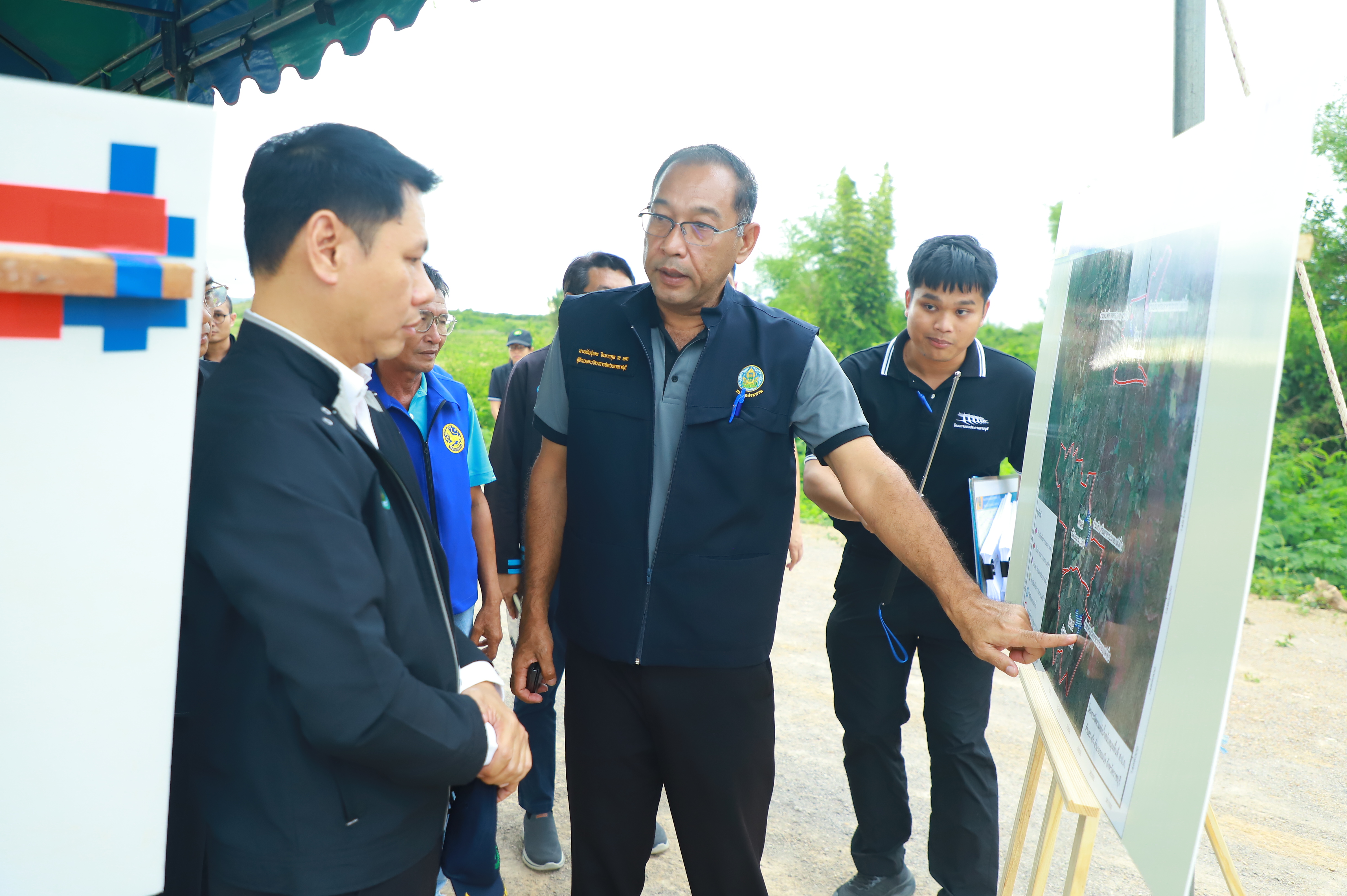 title - ส.ป.ก. ร่วมประชุมคณะทำงานที่ 3 เดินหน้าปั้น “รางบัวโมเดล” สู่ต้นแบบเมืองเกษตรนวัตกรรมครบวงจร พร้อมลุยพื้นที่รับฟังปัญหาเกษตรกรราชบุรี